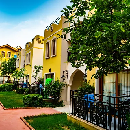 Szálloda Fun & Sun Life Side 5*