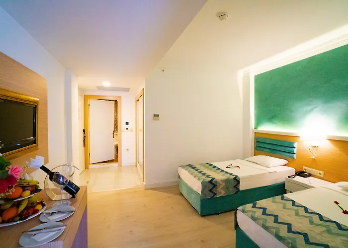 Selectum Colours Side Hotel 5*