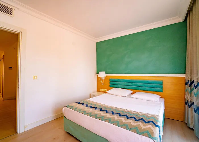 מלון Selectum Colours Side